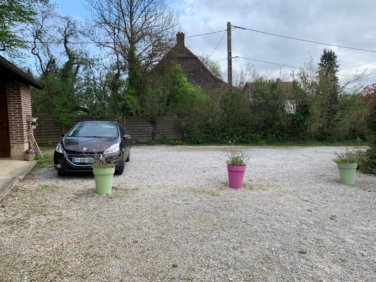 La Ferme D'Aristide Bed & Breakfast Saillenard Exterior photo
