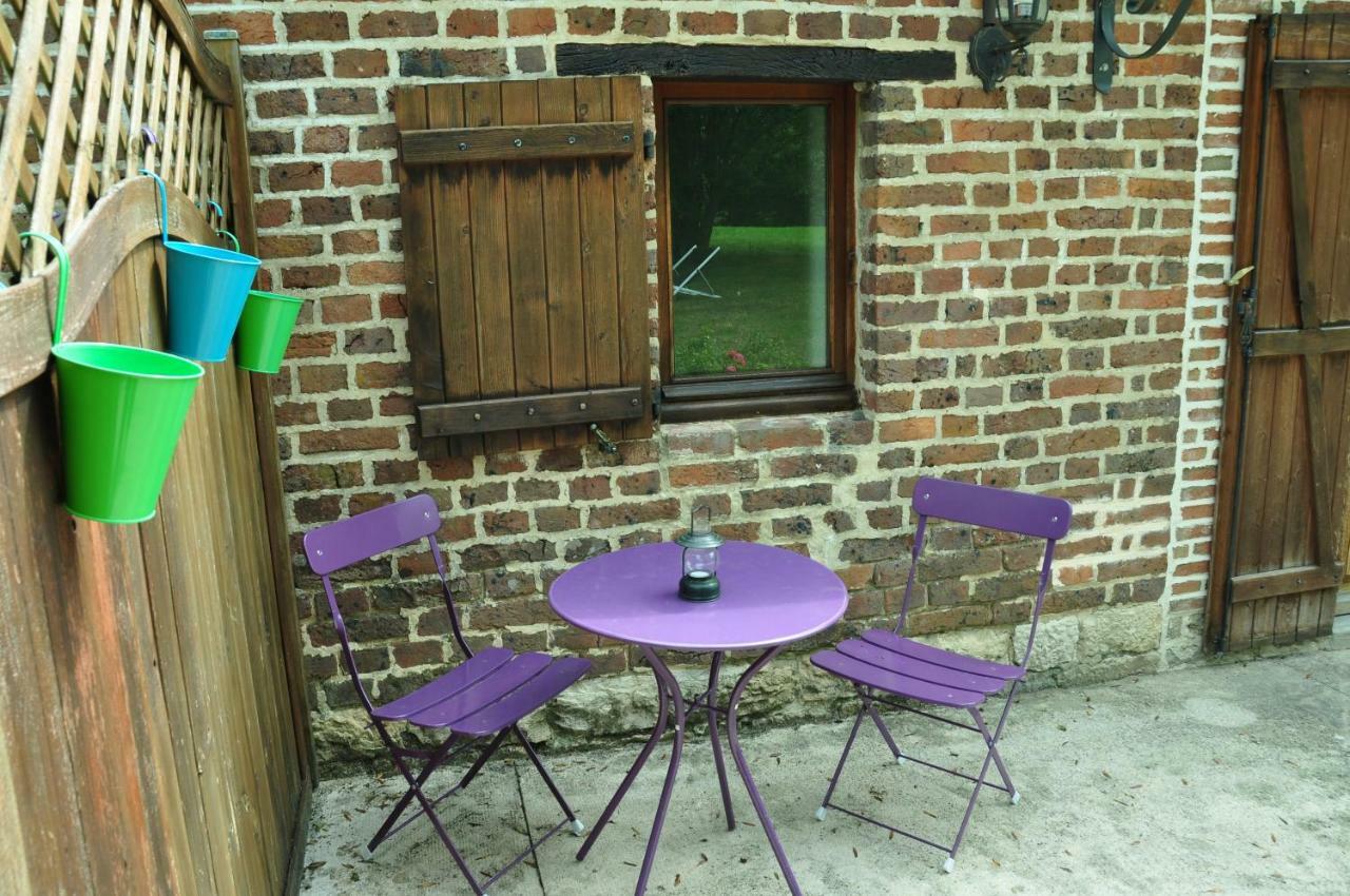 La Ferme D'Aristide Bed & Breakfast Saillenard Exterior photo